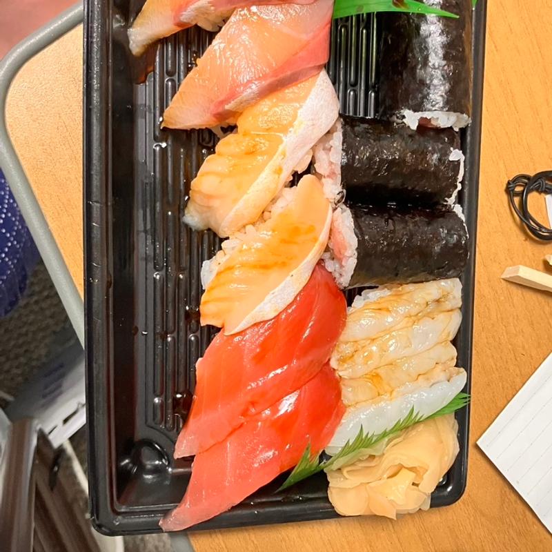 (くら寿司 なんば元町店)