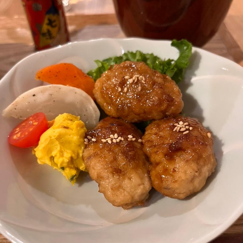 豚汁と鶏つくね定食(イエローハウス)