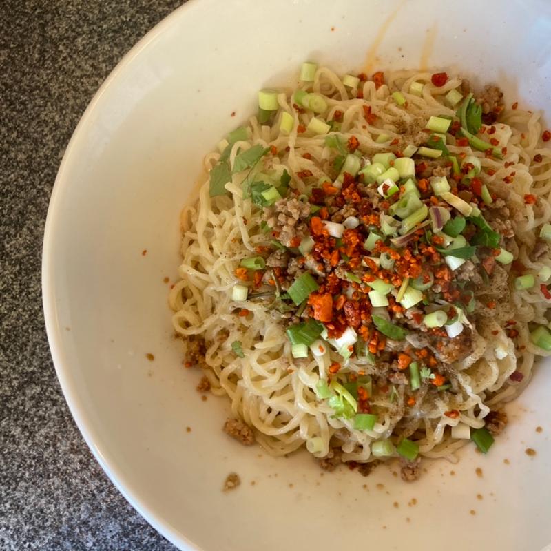 四川式汁なし坦々麺大盛り(中国料理 天辺)