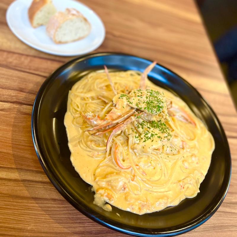 カニ身たっぷりカニクリームパスタ(pasta家 名駅菊井町店)