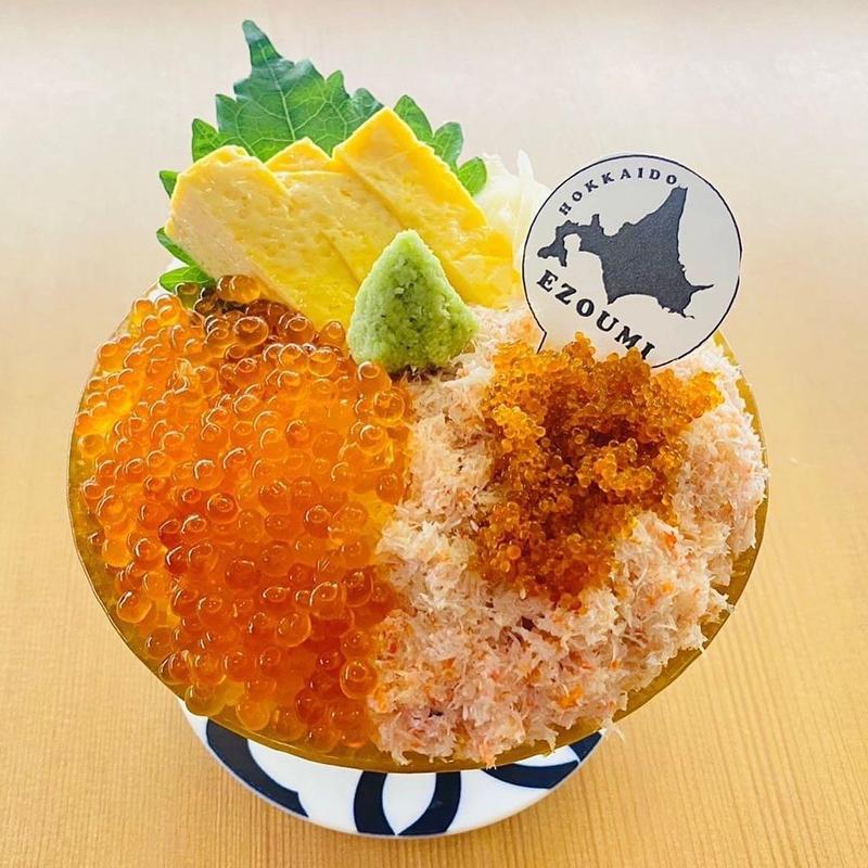 自家製いくらとかに丼(海さくら 蝦夷海（えぞうみ）‐EZOUMI‐)
