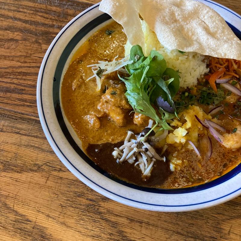 笑夢のハーフ＆ハーフ(Curry dining bar 笑夢)