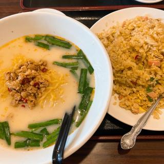 (台湾料理華龍 )