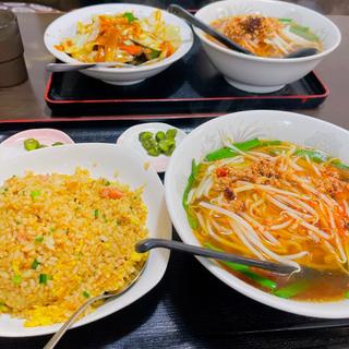 台湾ラーメンとチャーハン(中華料理 しん源)