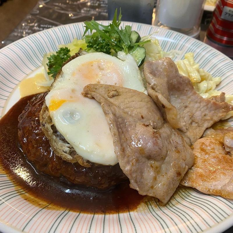 ハンバーグと上ロース生姜焼き(デリス)