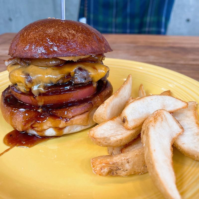 照り焼きベーコンチーズバーガー(ILL FROGS)