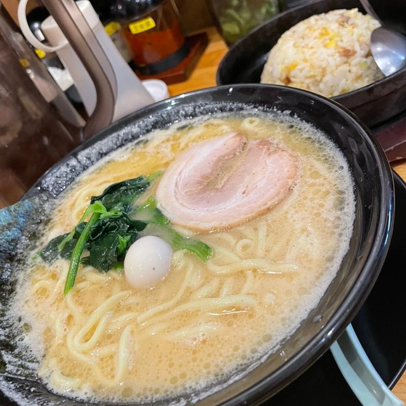 鉄板チャーハンセット(横浜家系ラーメン 春吉家)