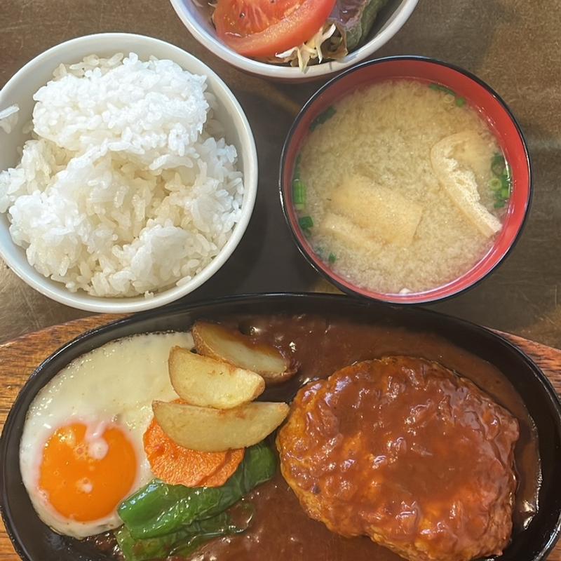 ハンバーグ定食(クボ)