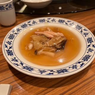 蟹肉とキノコ入りフカヒレの煮込み(重慶飯店新館レストラン)