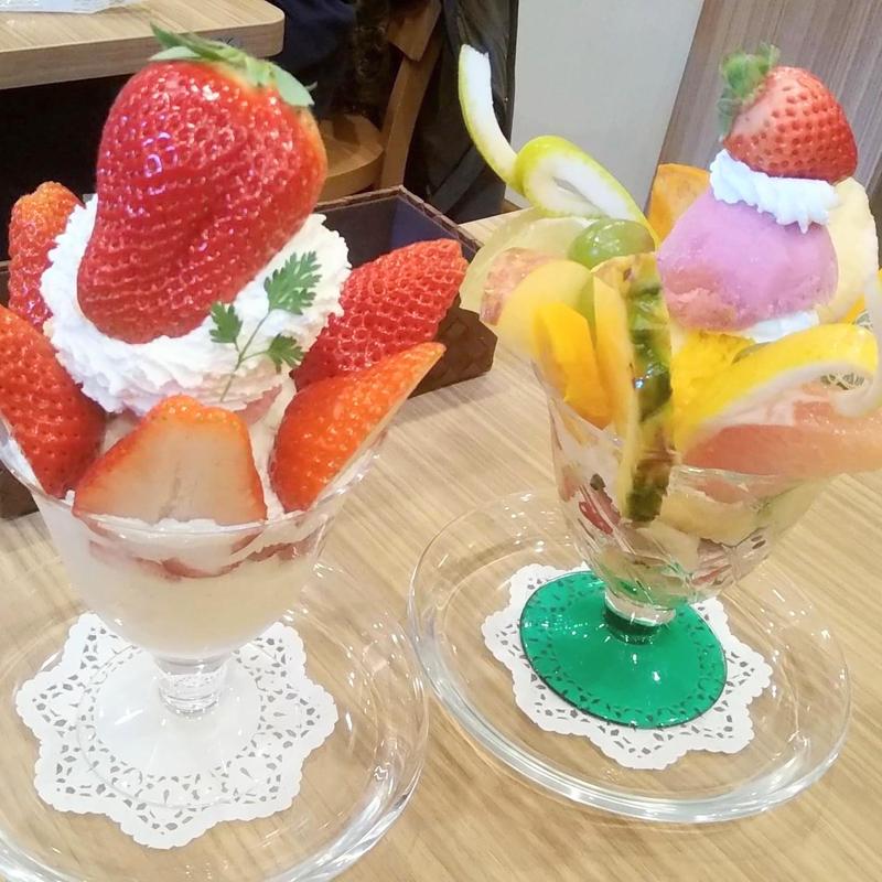 イチゴパフェ フルーツパフェ(フルーフ･デゥ･セゾン)