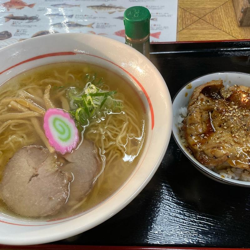 ラーメン、豚丼セット(食事処しつげん )