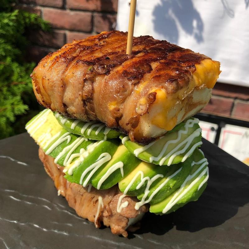 ヘルシーそして濃厚アボガドトースト(コーヒー＆トースト)