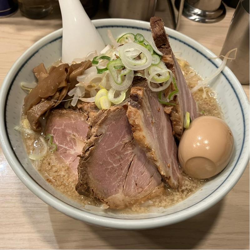 げんこつラーメン(はな火屋)