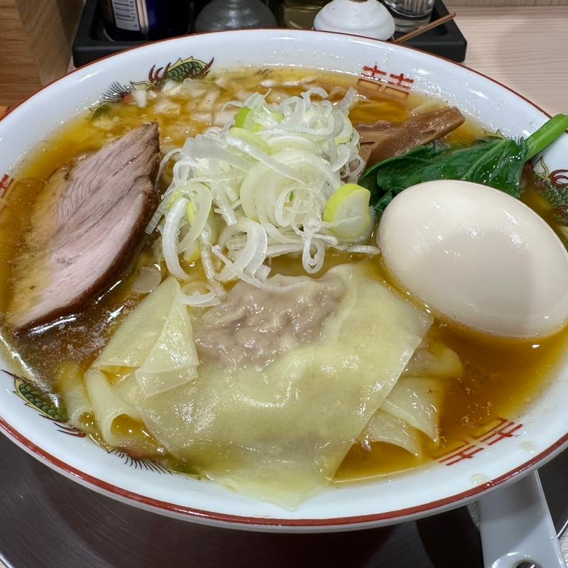 三丁目の雲呑麺プレミアム(ラーメン専科 竹末食堂)