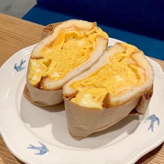 オムレツサンド(天然酵母の食パン専門店つばめパン＆Milk 名駅店)