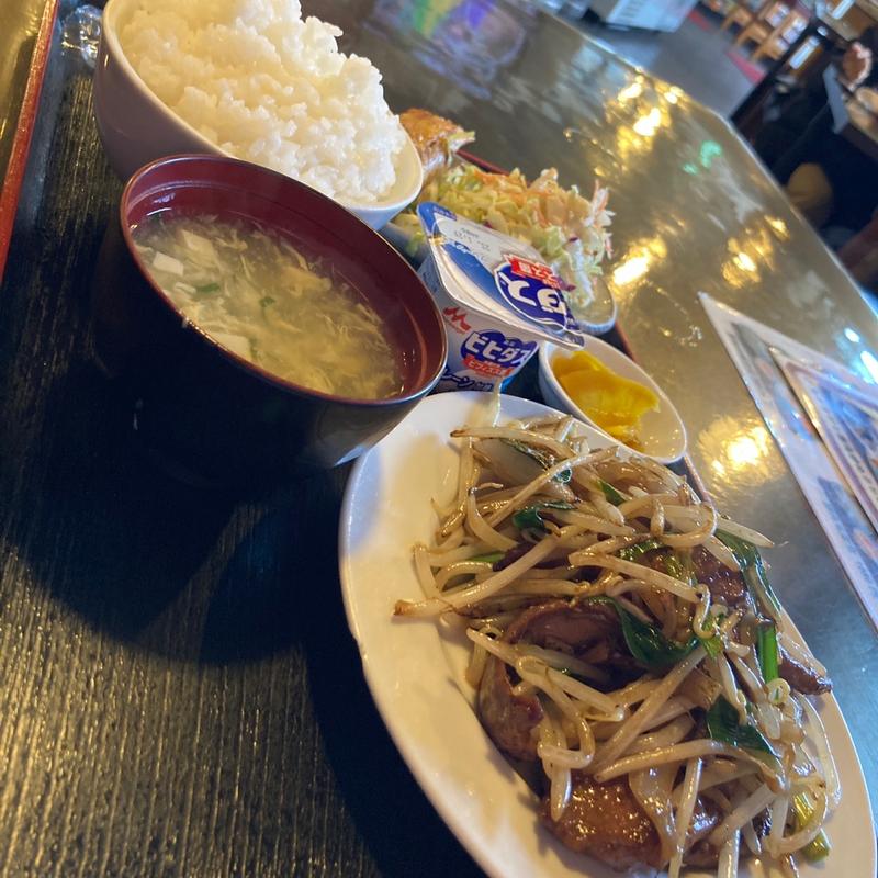 レバニラ定食(楽楽一番)