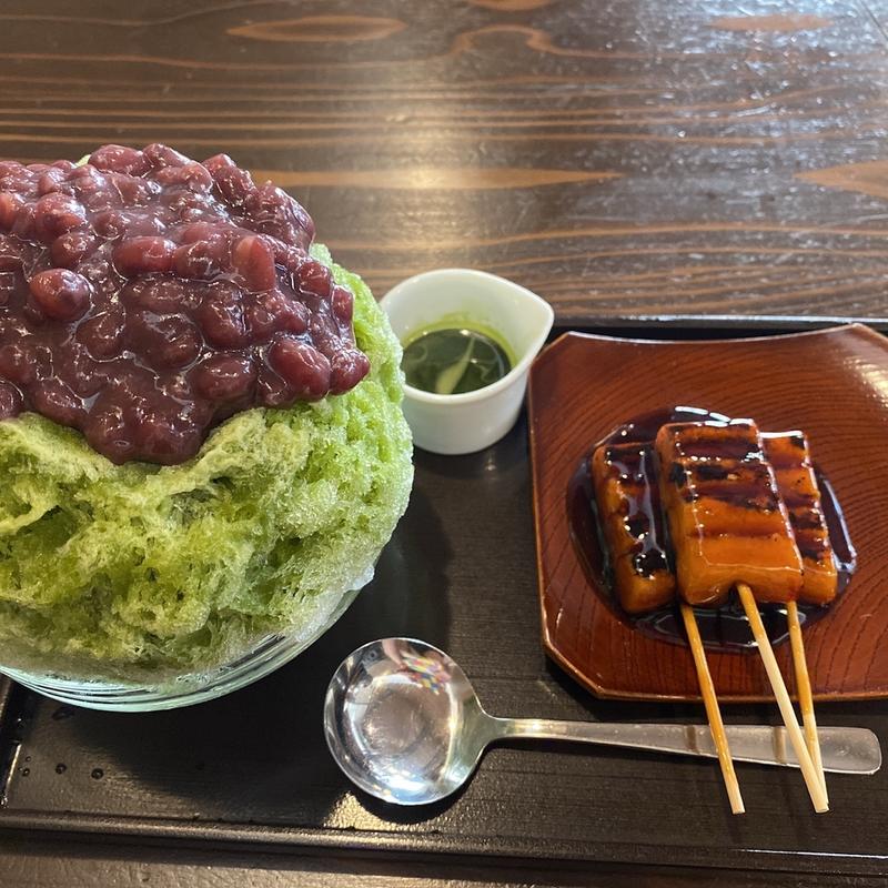 宇治金時氷　みたらし団子(甘党茶屋 梅園 三条寺町店)