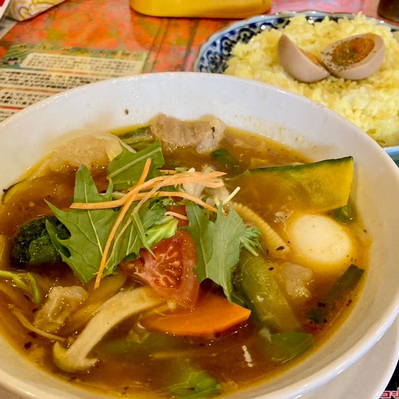 牛もつ　チキンベース(マジックスパイス なにわ店)