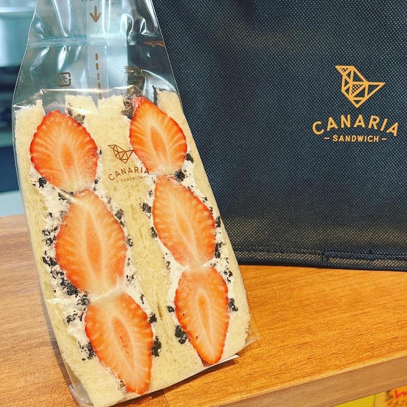 いちごクッキークリームサンド(カナリアサンドイッチ亀戸店)