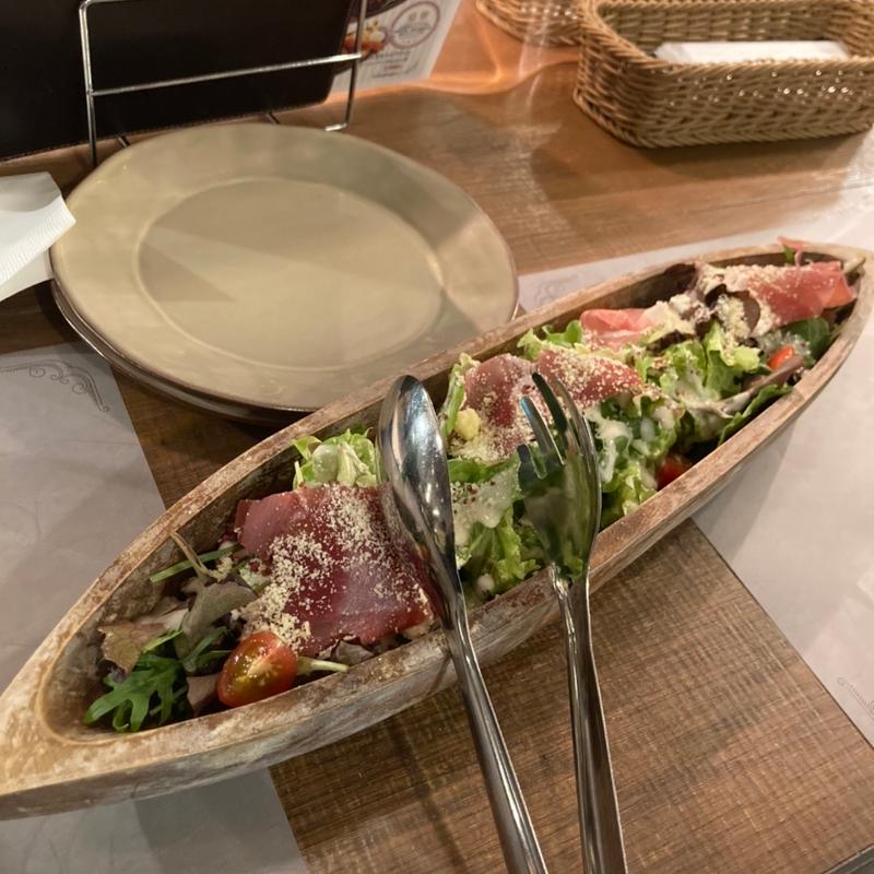 生ハムのシーザーサラダ(鎌倉グリル 洋食ビストロ)