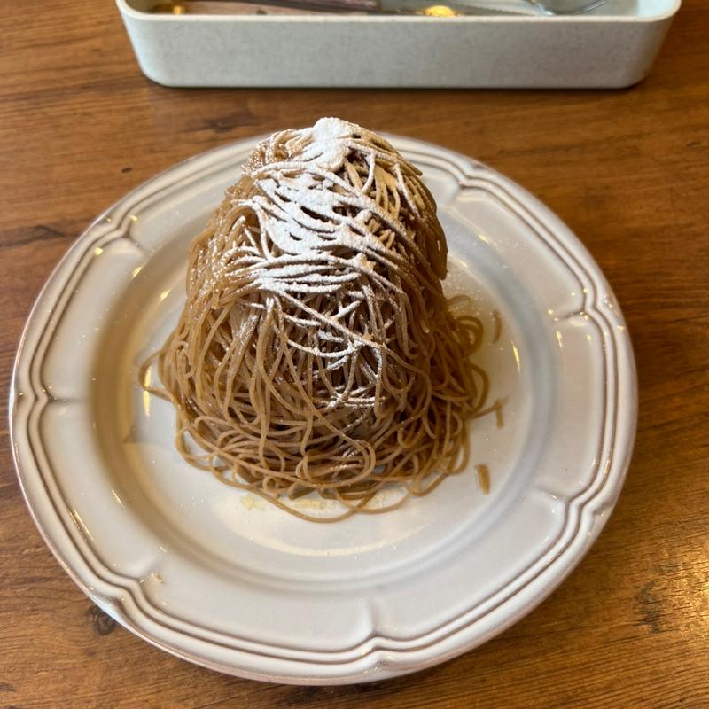 しぼりたてオリーブの丘モンブラン(オリーブの丘 川崎神木本町店)