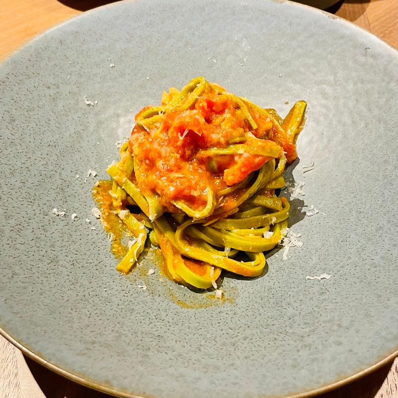 ディナーコース　ほうれん草を練り込んだタリオリーニ(KAGARIBI)