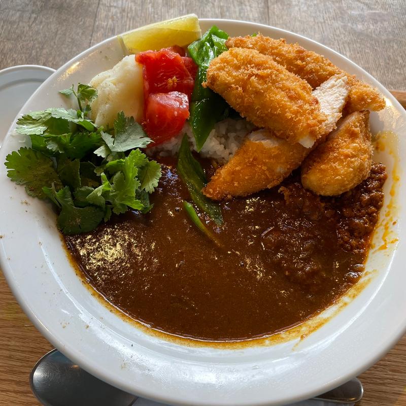 3種のカレー C(ブラウンオニオンカレーファクトリー)