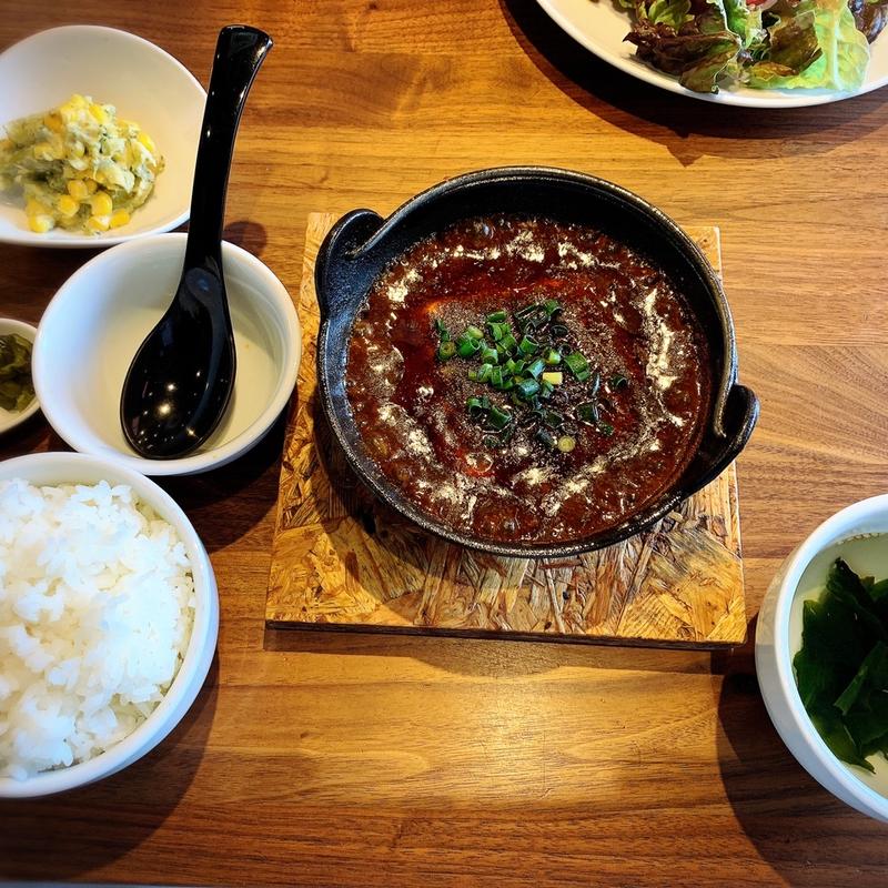 想一特製！まるごと一丁鉄鍋麻婆豆腐定食(鉄鍋麻婆豆腐専門店 想一)
