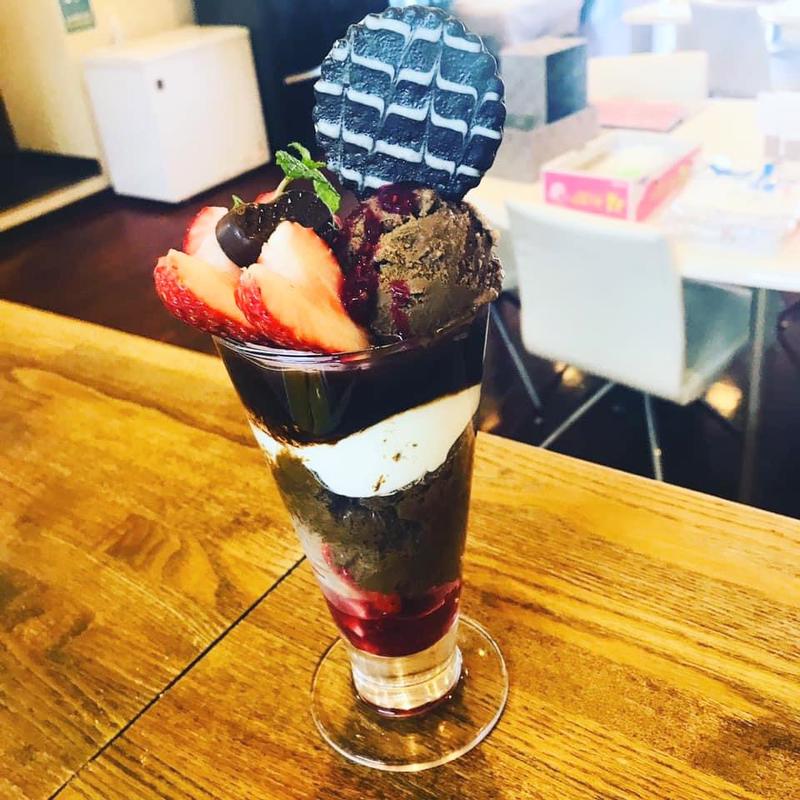 いちごとチョコレートのバレンタインパフェ(フルーツカフェ オレンジ （fruit cafe ORANGE）)