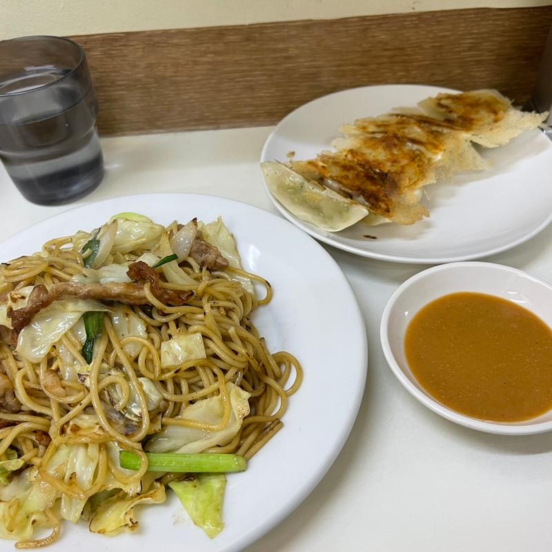 焼そば餃子セット(ギョウザ専門店 悦記)
