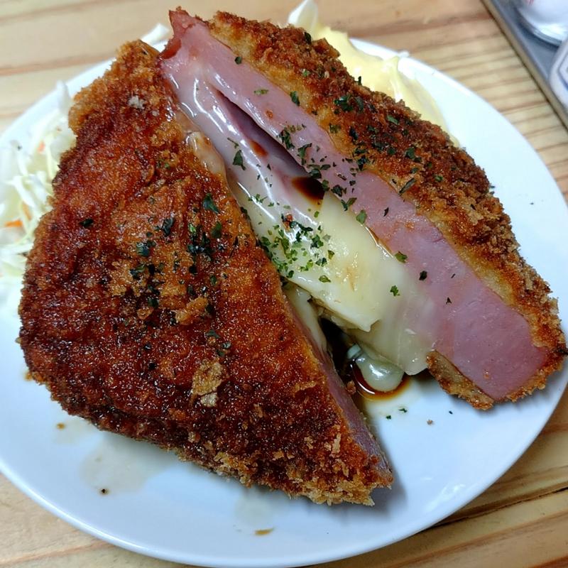 ハムカツINチーズ(大衆食堂スタンドそのだ 下北沢店
)