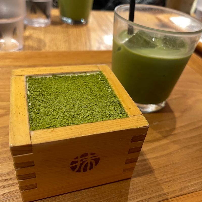 宇治抹茶ティラミス　ドリンクセット(「MACCHA HOUSE 抹茶館」京都産寧坂店)