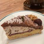 渋皮栗と胡桃のモンブランタルト(マザームーンカフェ イオンモール京都桂川店)