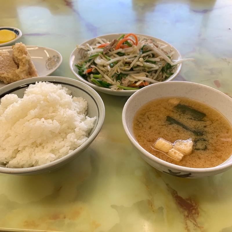 ニラ肉入り炒め(よしの食堂)