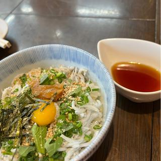 ミニしらす丼(自家製麺うどん・そば処 三升庵)