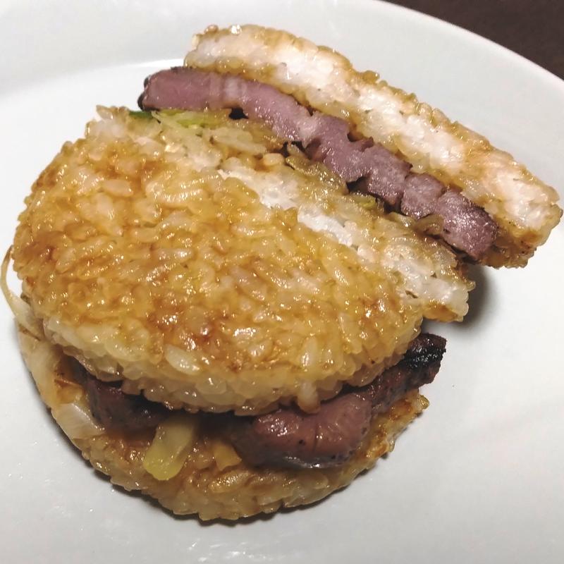 芯たんライスバーガー(伊達の牛たん本舗 仙台新幹線上りホーム店)