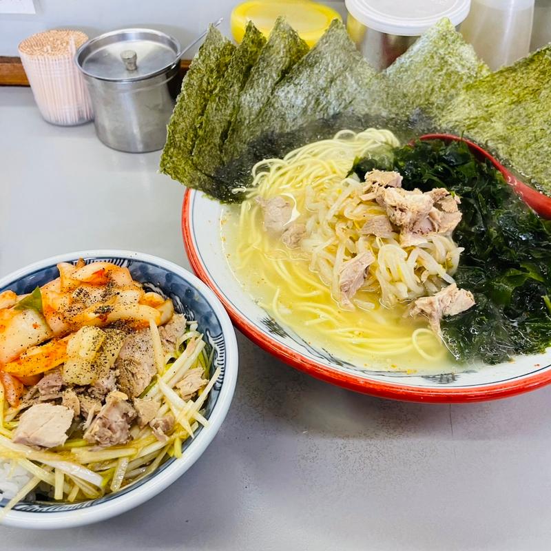 もやし塩ラーメン＋わかめ＋海苔＋ミニネギ丼＋サービス辛タマ🧅(ラーメンショップ 122号騎西店)