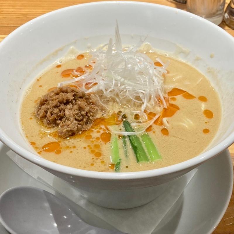 白ごま担々麺(担々麺くろおに 南船場店)