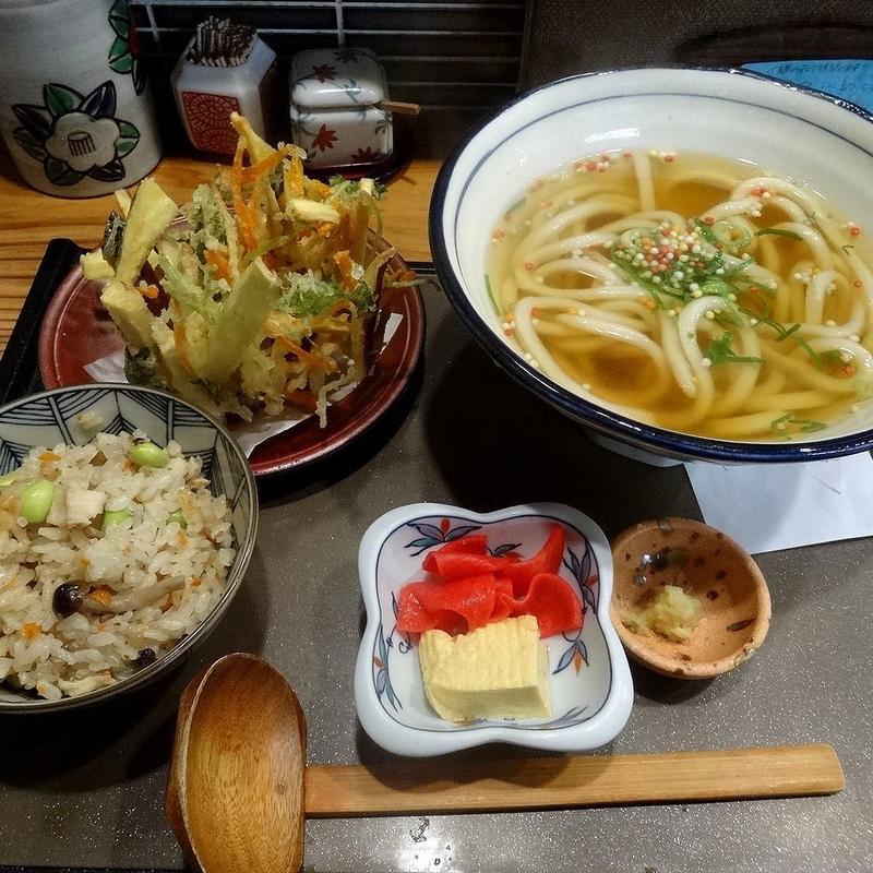 かき揚げ定食(うどん工房 悠々)