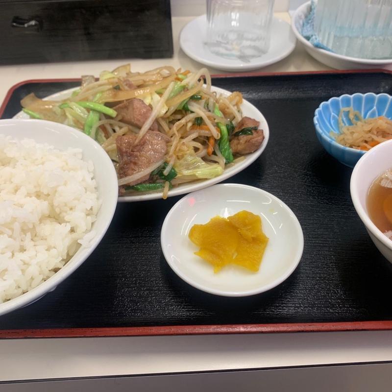 レバーと野菜炒め定食(神楽坂飯店)