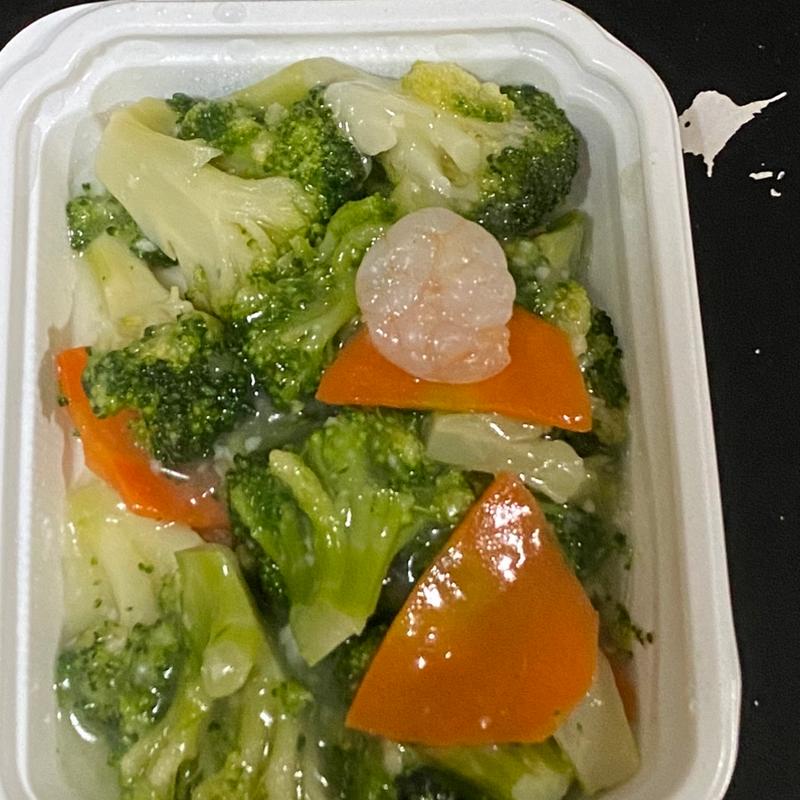 エビとブロッコリーの炒め物(フードウェイ西新店)