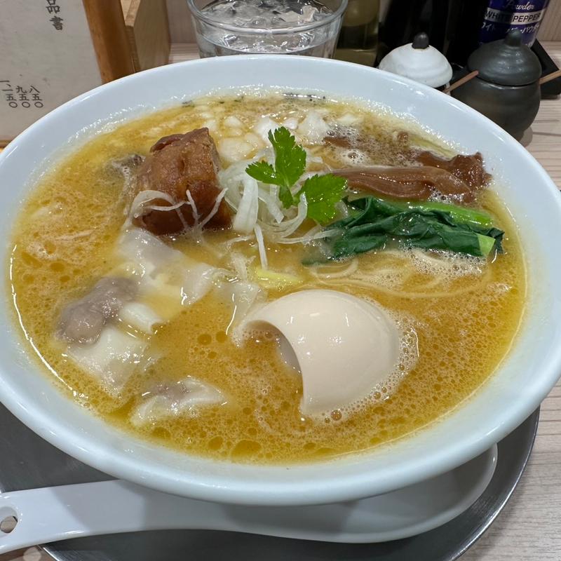 だし味玉雲呑醤油こってり(ラーメン専科 竹末食堂)