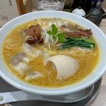 だし味玉雲呑醤油こってり(ラーメン専科 竹末食堂)