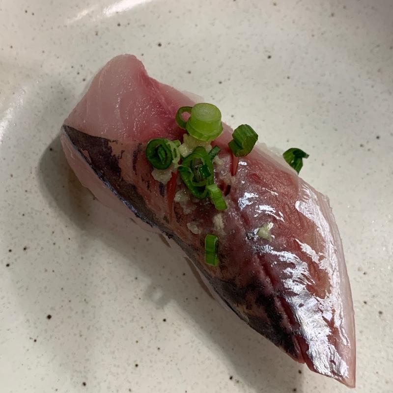 あじ(名前のない寿司屋)