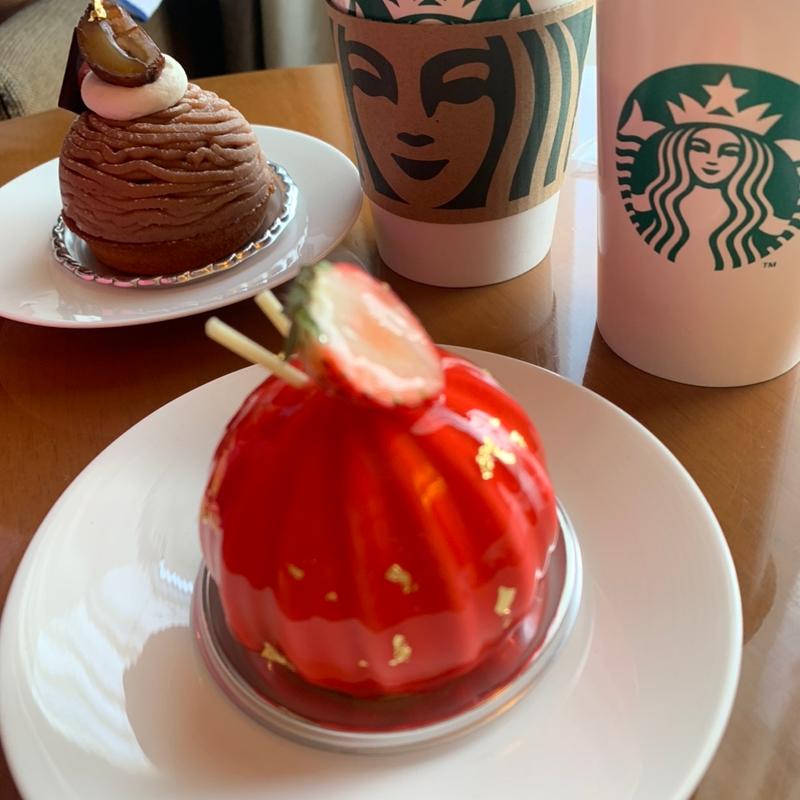 ストロベリーレアチーズケーキ(ピエール・ガニェール パン・エ・ガトー Pierre Gagnaire Pains et Gateaux)