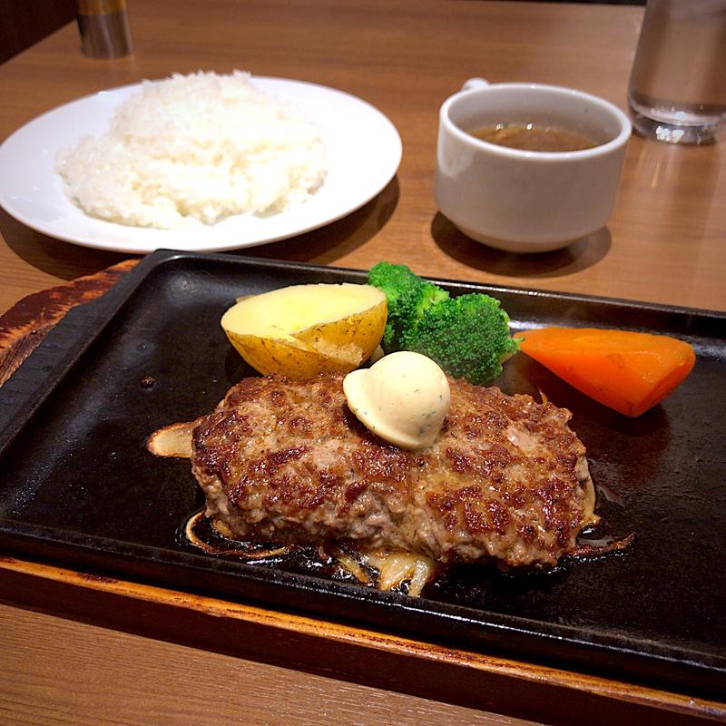 プレミアムステーキハンバーグ 150g(レストランせんごくメトロエム後楽園)