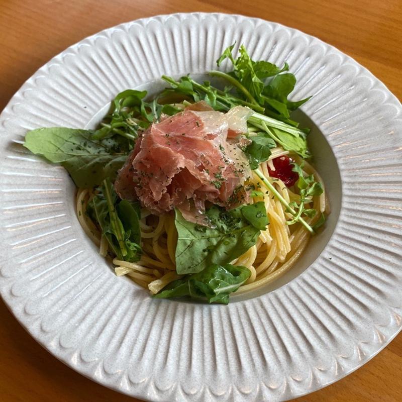 生ハムと野菜のパスタ(Buzz)