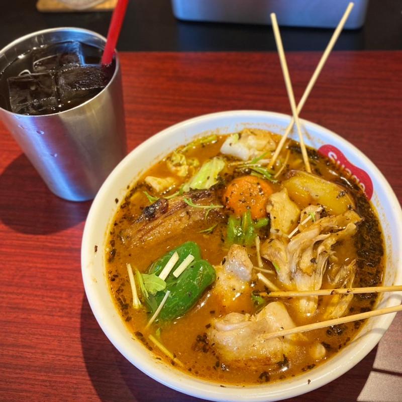 バリバリ知床どりと野菜のカレー(北海道スープカレー Suage 吉祥寺店)