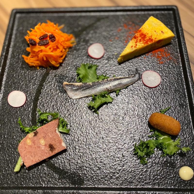 タパス盛り合わせ(びいどろ銀座店)