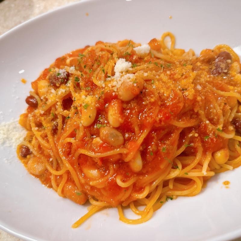 ミックスビーンズのミートソーススパゲッティ大盛(イルピエーノ)